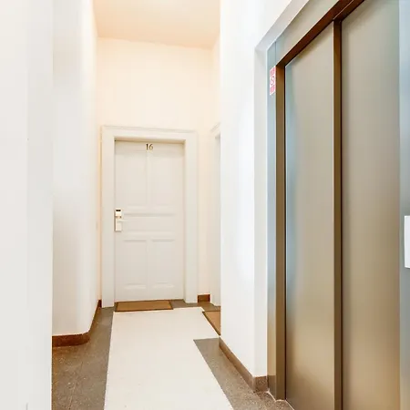 Halkova 5 Near Wenceslas Square Apartament Praga