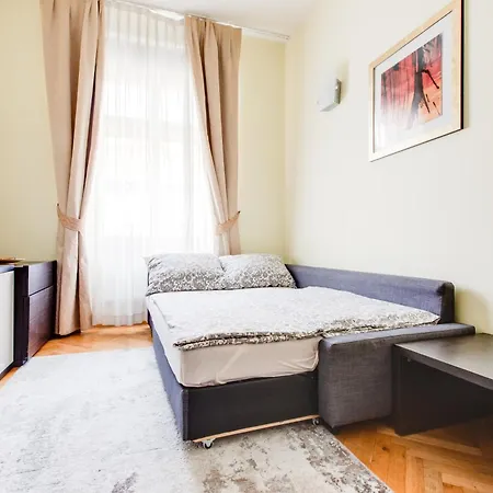 Halkova 5 Near Wenceslas Square شقة *
